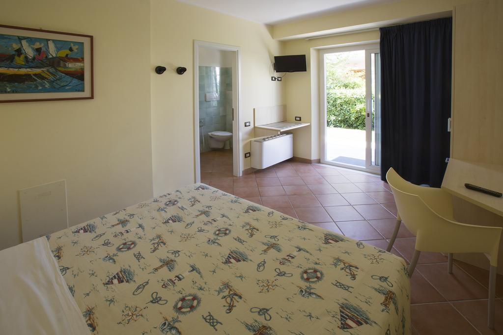 Hotel Vila Bahia Numana Room photo
